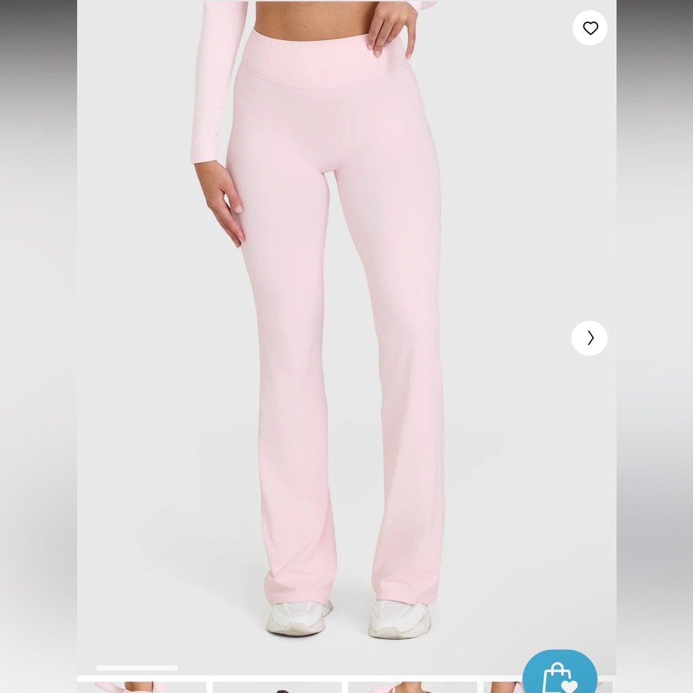 ballet pink flared leggings 🩰